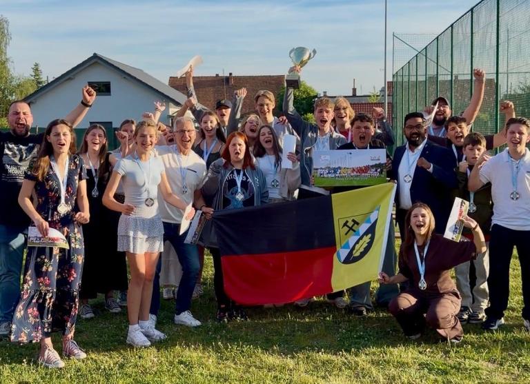Das siegreiche Team Oer-Erkenschwick bei den Spielen der Freundschaft